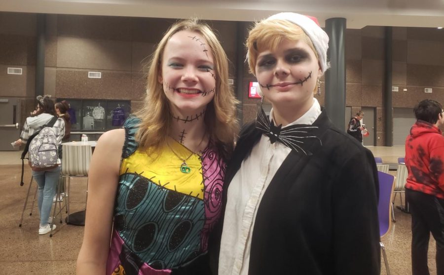 Junior Kiera Holberg and Sophmore Jayda Goold styling as Jack and Sally from The Nightmare Before Christmas