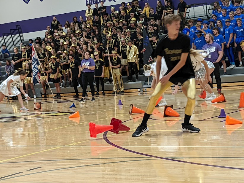 The Builders and Dozers game between the Juniors and Seniors.