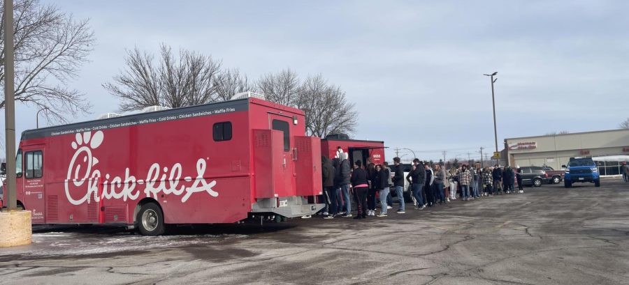 A Rochester Chick-fil-A food truck recently visited New Ulm in the Hyvee parking lot. NUHS students rushed to visit on their open lunch period. Senior Amelia Braulick said, I was really looking forward to getting Chick-fil-A, but the line was so long, I had no time.  The food truck is such a hit there are two long lines covering the whole Hyvee parking lot. 
