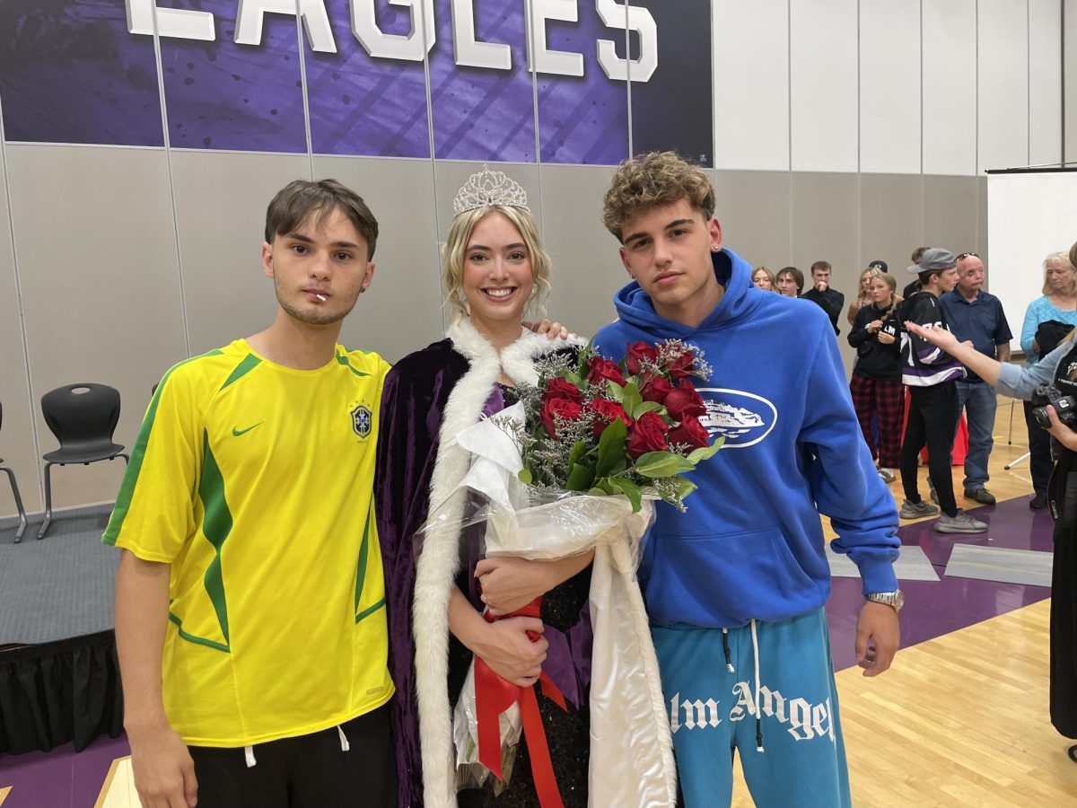Franciso Lavelle (left), Alex Groebner, and Vico Serra (right) after coronation with the new homecoming queen!