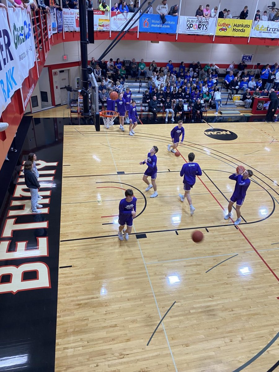 Eagles warming up before the championship game against LCWM in the Kwik Trip Holiday Tournament