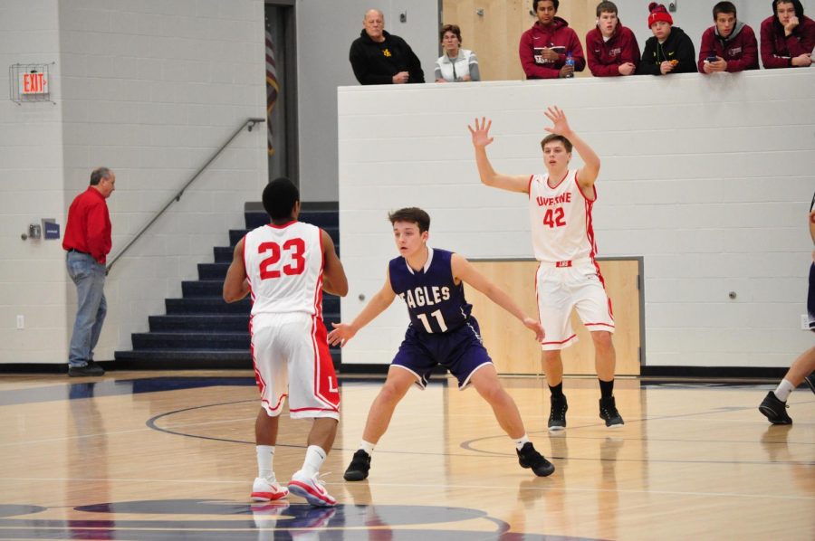 Season of Changes: Eagle's Boys Basketball Team Has New Head Coach