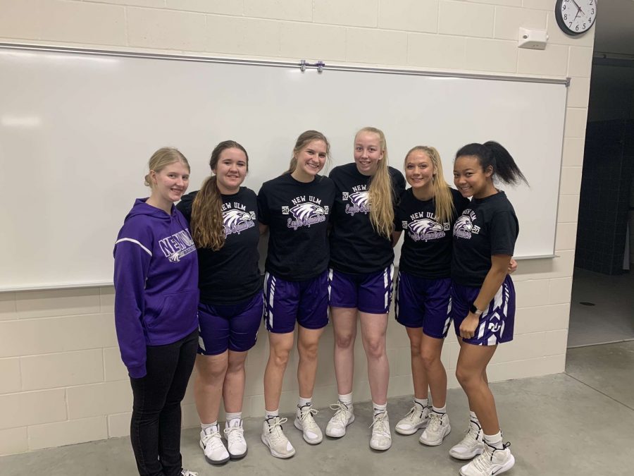 New Ulm Girls Basketball 2020 Seniors