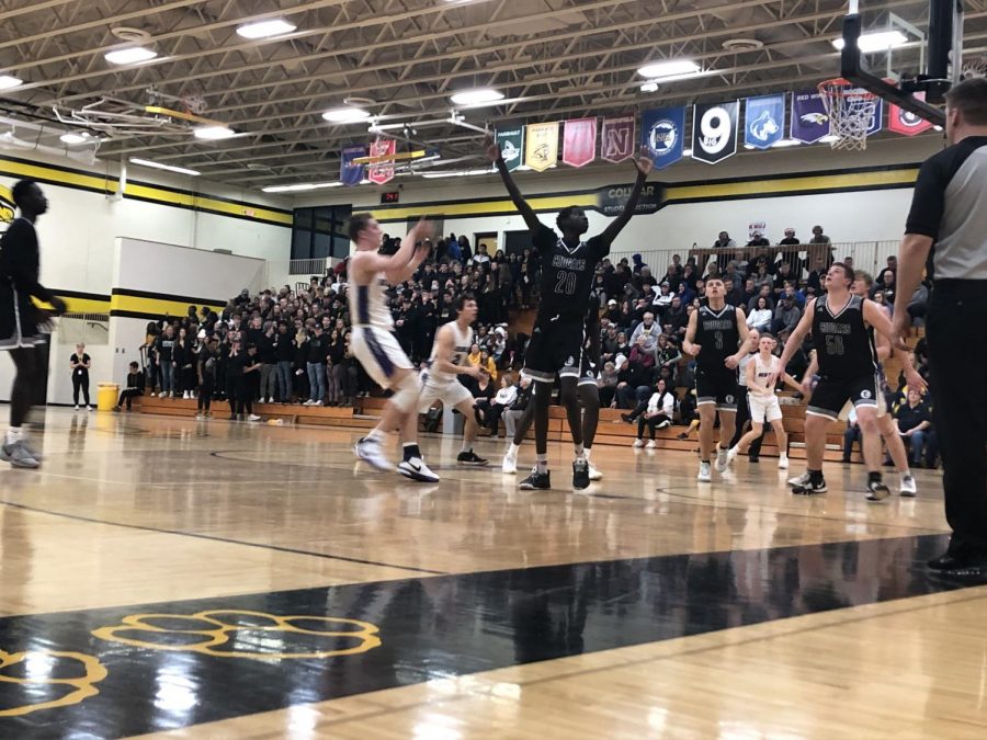 Reece Melby (Senior) Hitting a Jumper