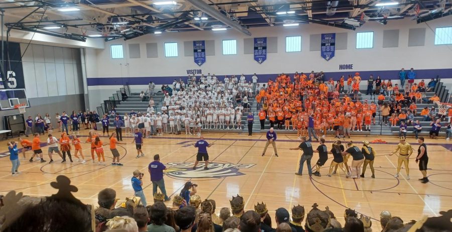 The Freshmen and Seniors play tug o war to see who's king. 