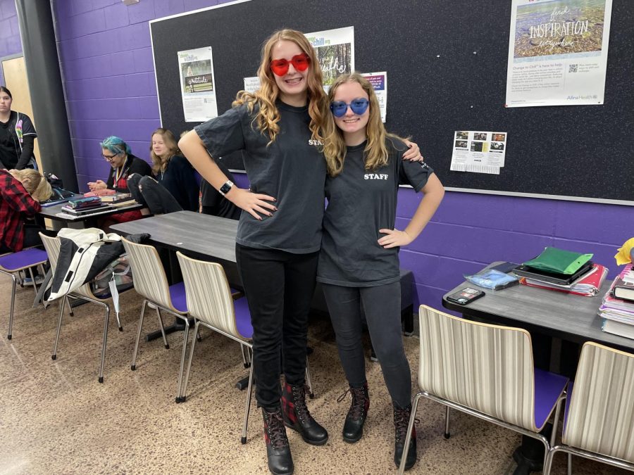 Sophomores get dressed up for twin day!
