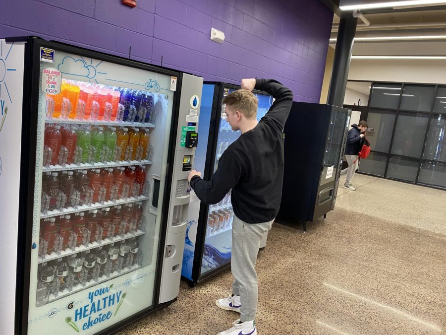 On Thursday, Feb. 3, at approximately 12:30 p.m. at NUHS, senior Parker Kapolczynski got his $2 robbed from the school vending machine in an attempt to get a beverage. Kapolczynski was one of many people who recently lost money to the faulty vending machine at NUHS. "It was very irritating, especially considering it was my last $2, and I was extremely thirsty. I feel like the school should return my $2 back to me," Kapolczynski said. 