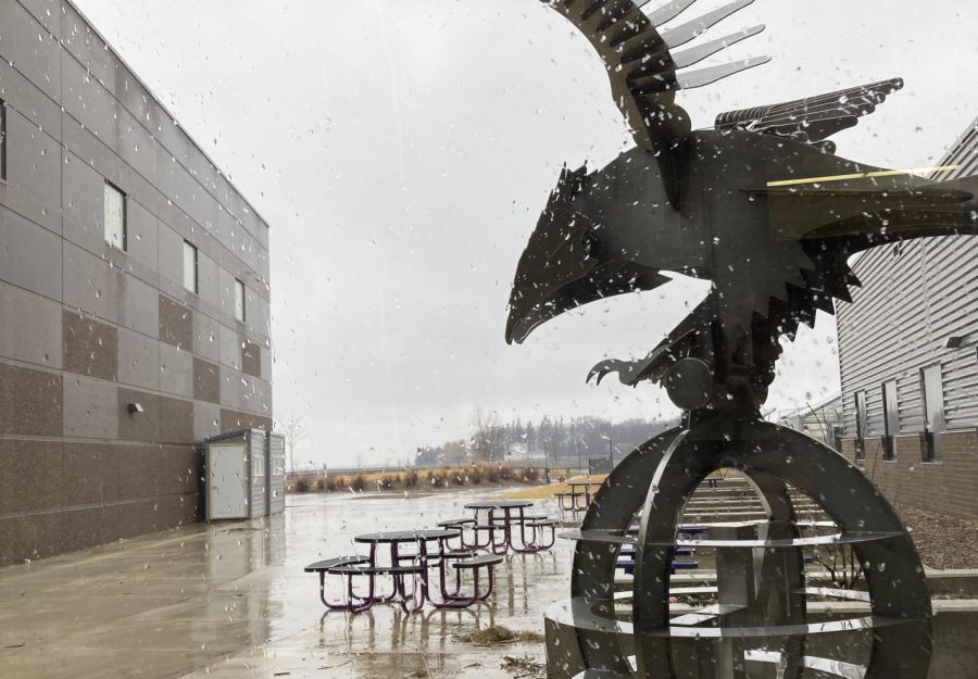 After a few nice days of spring the weather switched up and became dreary all throughout the school day on Tuesday.