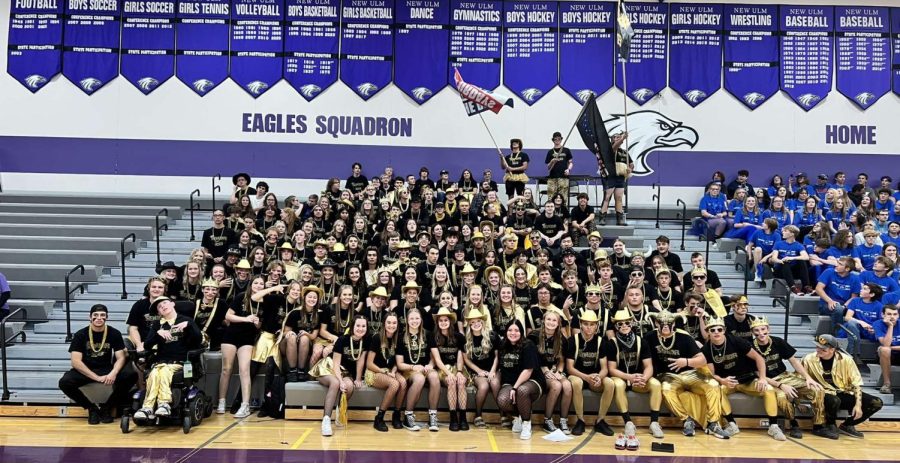 Seniors take a group photo before the final fight at their last battle of the classes. 