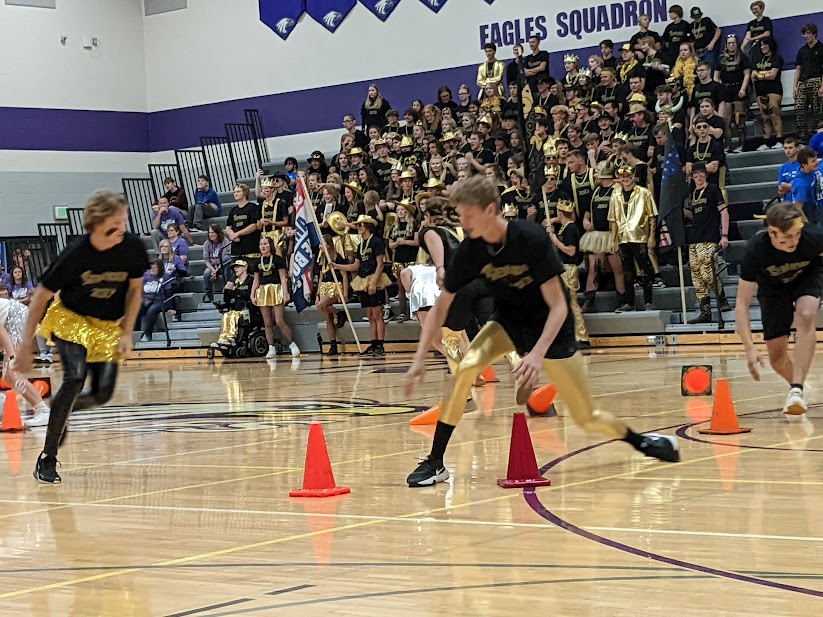 The Builders and Dozers game between the Juniors and Seniors.