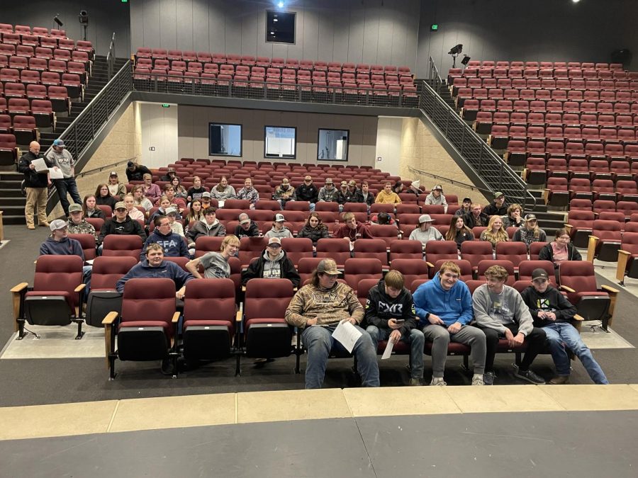 Tuesday, January 24th, 71 of FFA's students met in the New Ulm high school autotorium for January's meeting. The officers talked about up coming events such as national FFA week, the national ag day parade, Hub Club's farm show, previous CDE teams, and upcoming CDE teams. Jaden Jay said, "The meeting was assembled last minute but was handled flawlessly. Many students came and signed up for the upcoming events. We are very grateful for those who are willing to participate."