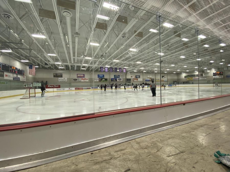 The New Ulm boys varsity hockey crushed the Worthington Trojans in a landslide victory on Tues. Jan. 10. The final score being 9-0, New Ulm.