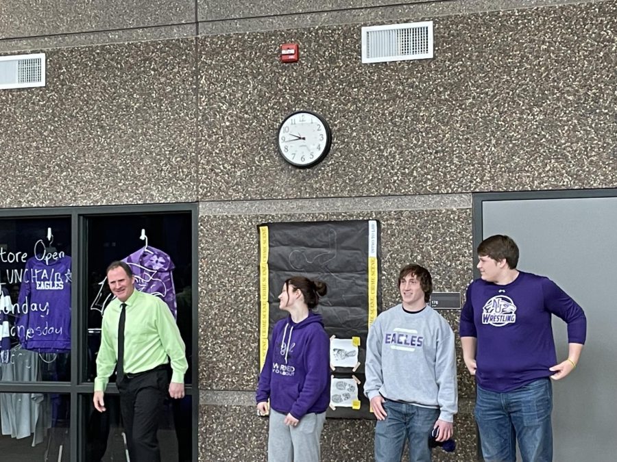 Mr Burgman helps to send this years' wrestlers to state. 