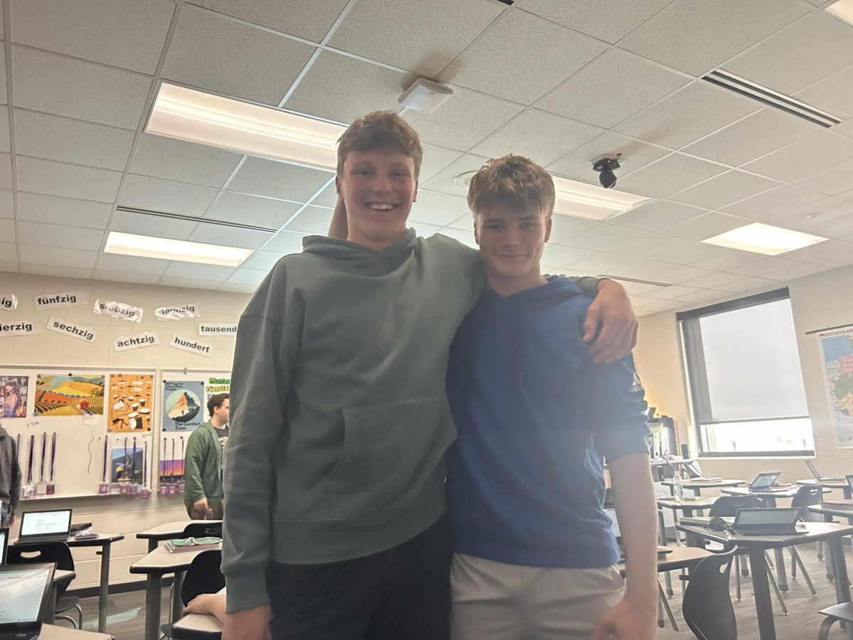 Seniors James Osborne and Colton Benson made it onto the class of 24' homecoming court along with 5 other senior boys. They will find out who wins homecoming "king" on Monday, September 18th in the New Ulm gymnasium.