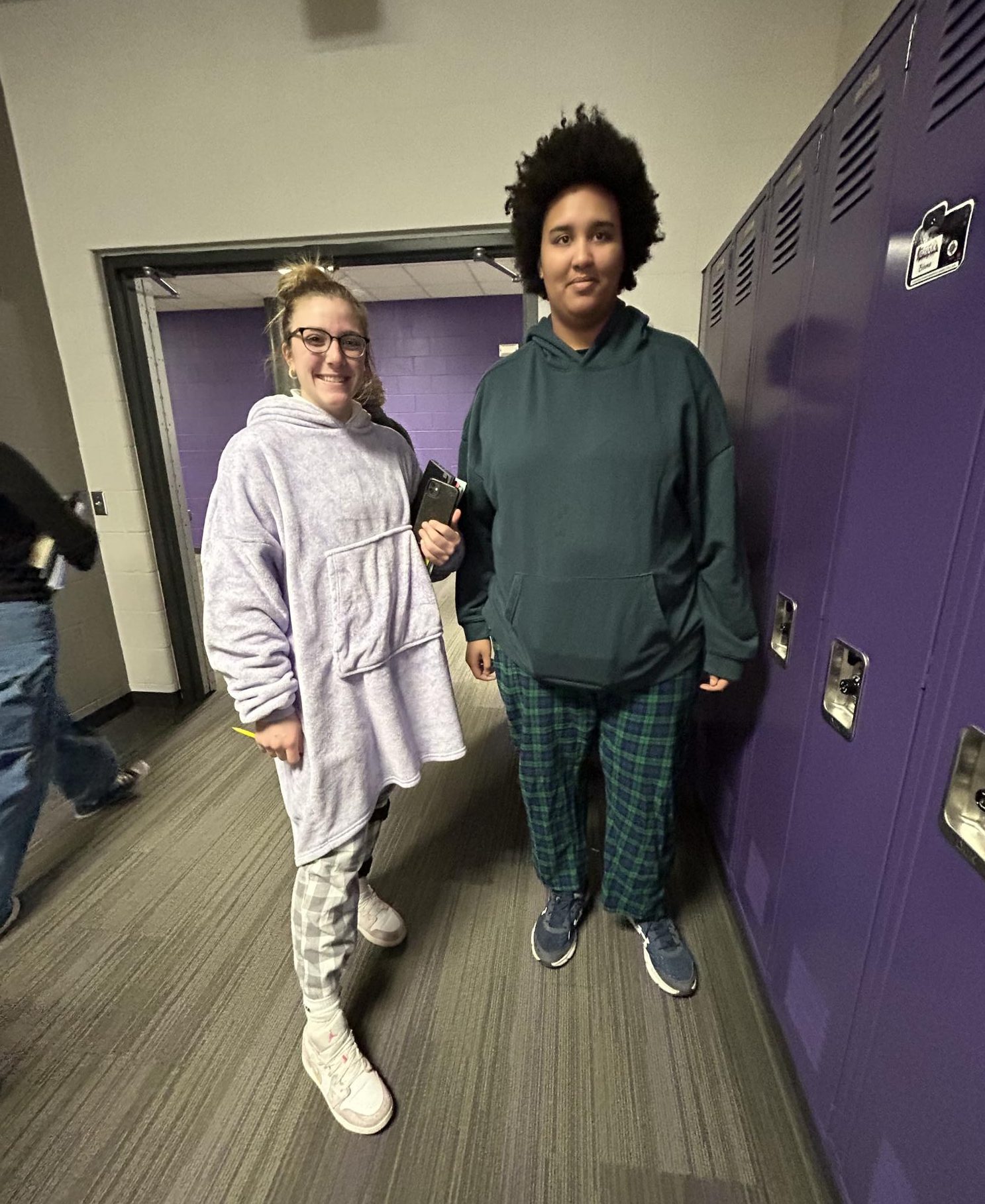 Seniors Daviney Dreckman (left) and Biana Prescott enjoying a comfortable Monday morning.