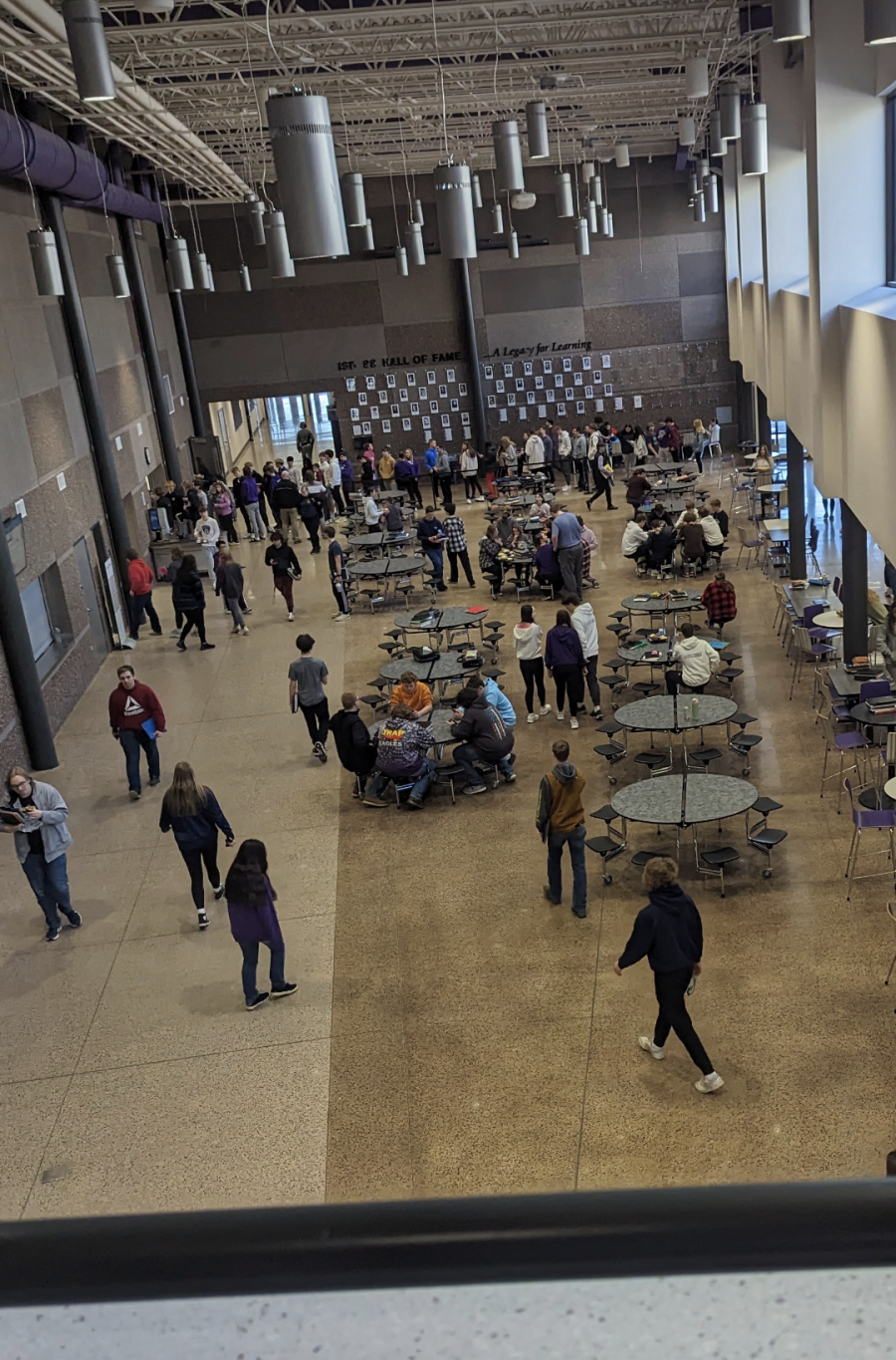 Students scramble for lunch