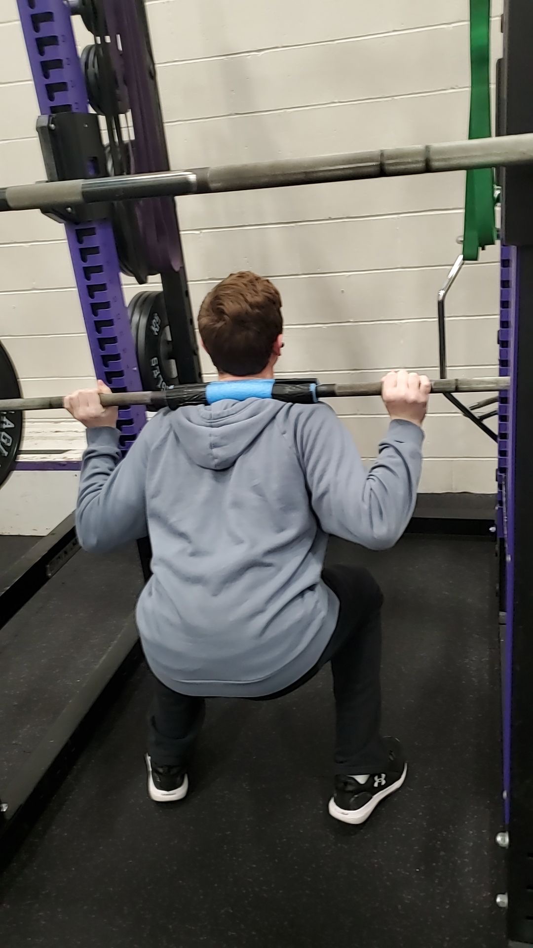 Brady Seidl does back squat.