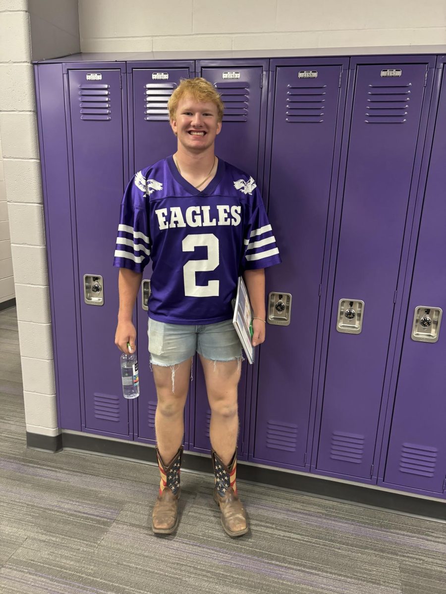 Bodee Schmiesing happy to dress up for Jersey Jort's day