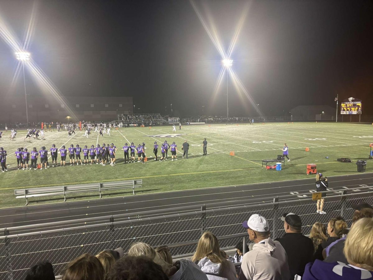 Eagles Fly Down Field After a Punt