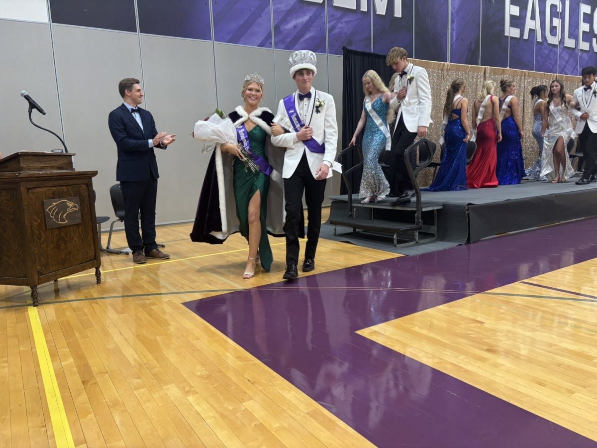 New homecoming king and queen seniors Lauren Schmiesing and Daniel Brownfield