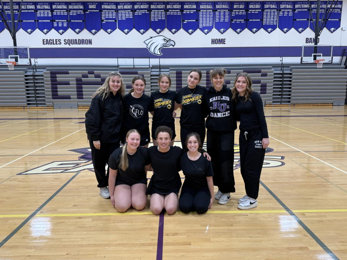 Back row (L-R): Manager Peyton Jensen, Bryn, Emma Buysee, Addison Buysee, Coach Bridget Gusso, Manager Samina Gusso.

Front row (L-R): Bristol Hacker, Ty-lee Haefner Richardson, Jocelyn Hernandez.