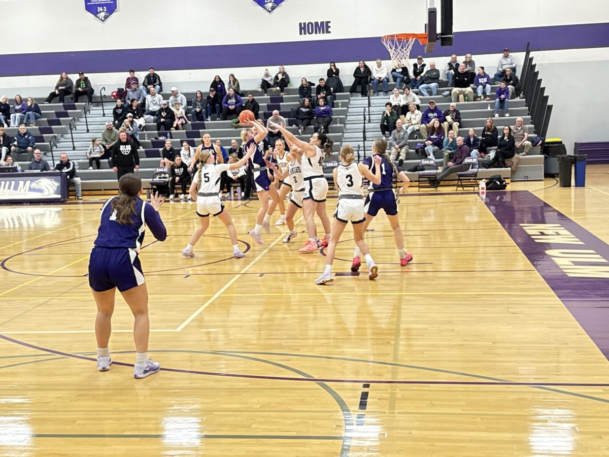 #22 Brooklyn Lewis goes up for shot