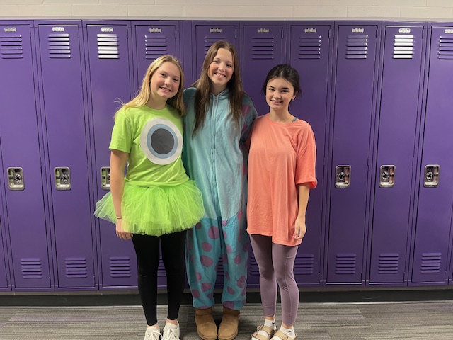 From left: Edith Albrecht, Gabby Mihalic, Caroline Wunderlin