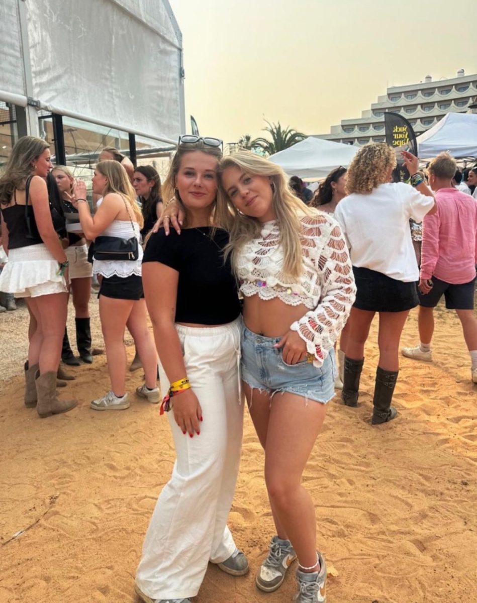 Caithlynn (left) and a friend at a festival.