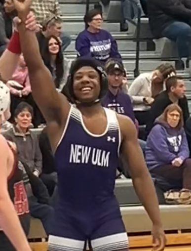 Jordan Armstrong wins first match