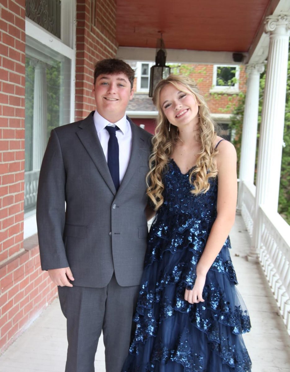 Ian Lee and Lilly Rieger grab a quick pre-dinner photo