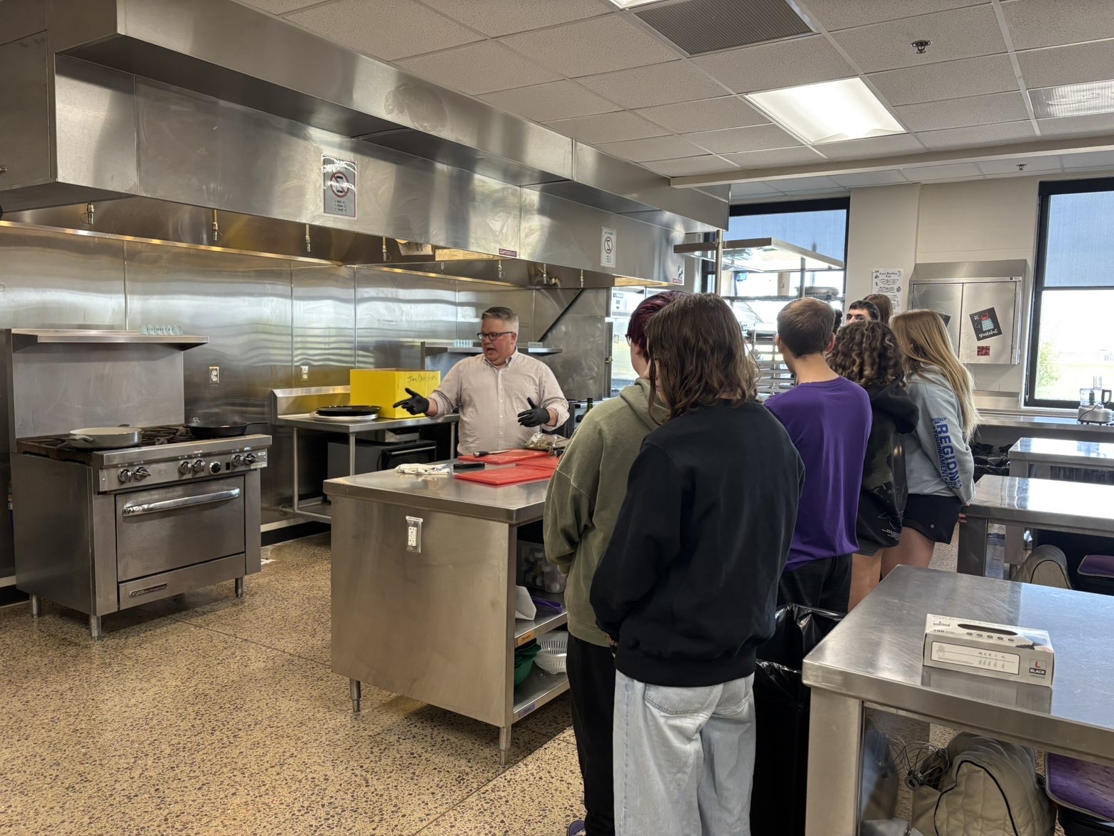 Kelly Schmidt explaining the steps to make a perfect marinated steak
